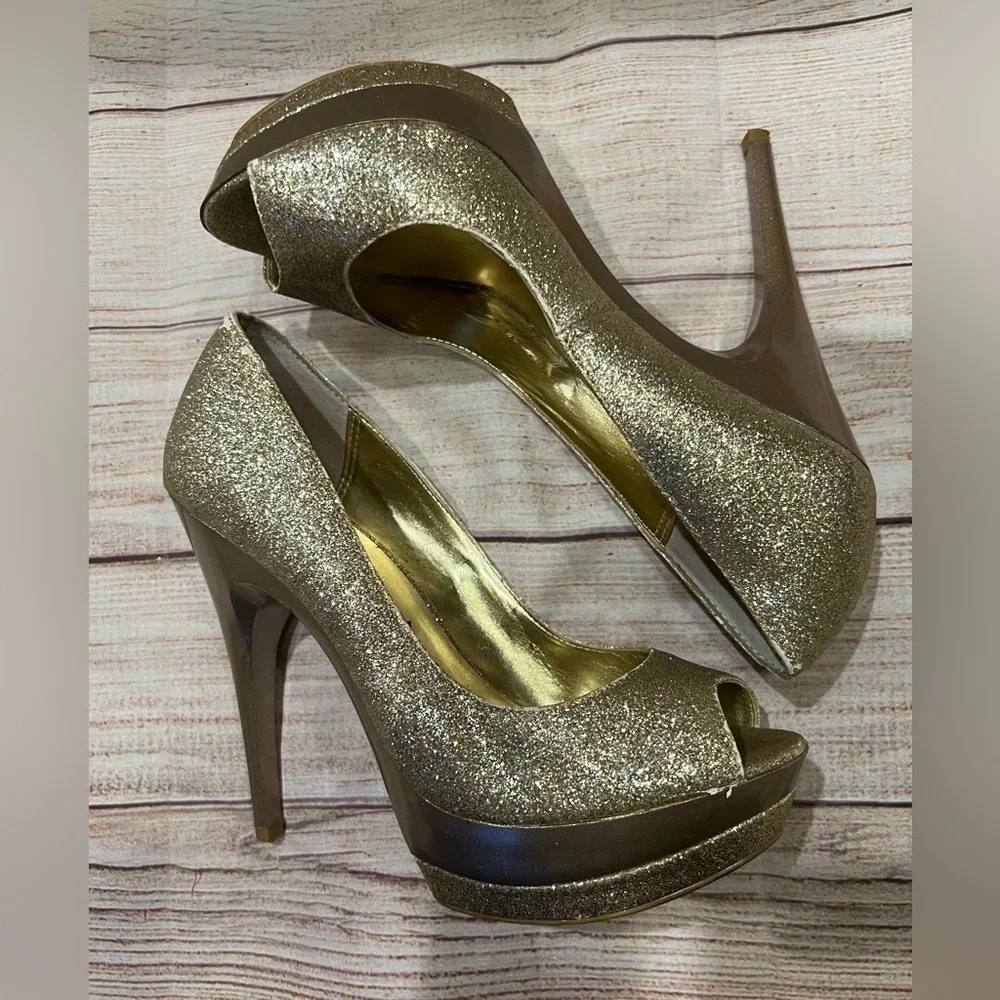 Bakers Spark Gold High Heels Platform Peep Toe Size 6.5 Glitter Party Prom